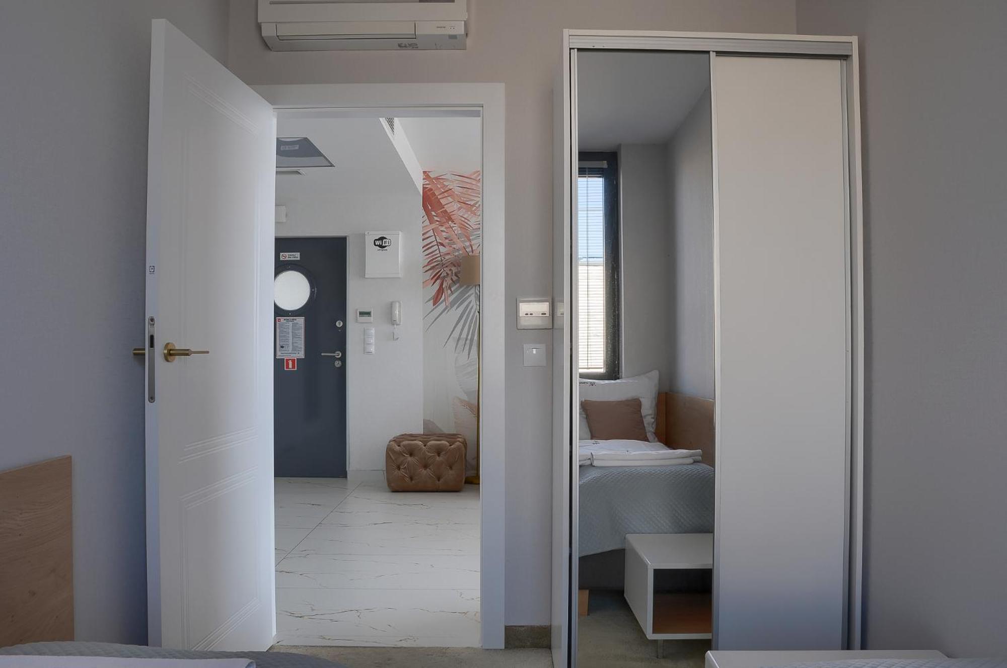 Apartament Nadmorski Luksus - Boulevard Устроне Морске Екстериор снимка